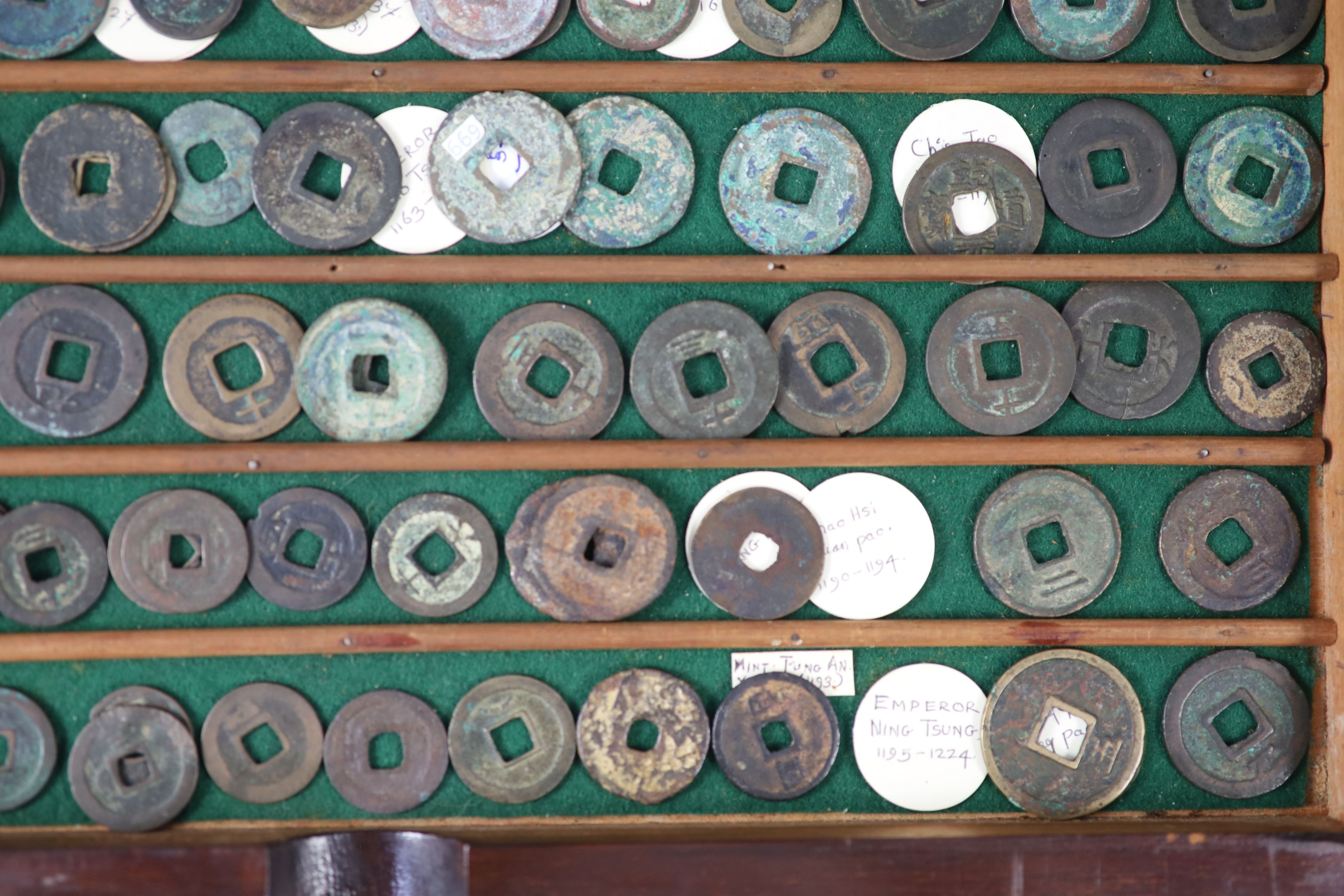 China, 128 Ancient bronze and iron round coins, Northern and Southern Song dynasty, Emperors Hui Zong (1101-25) to Ning Zong (1195-1224